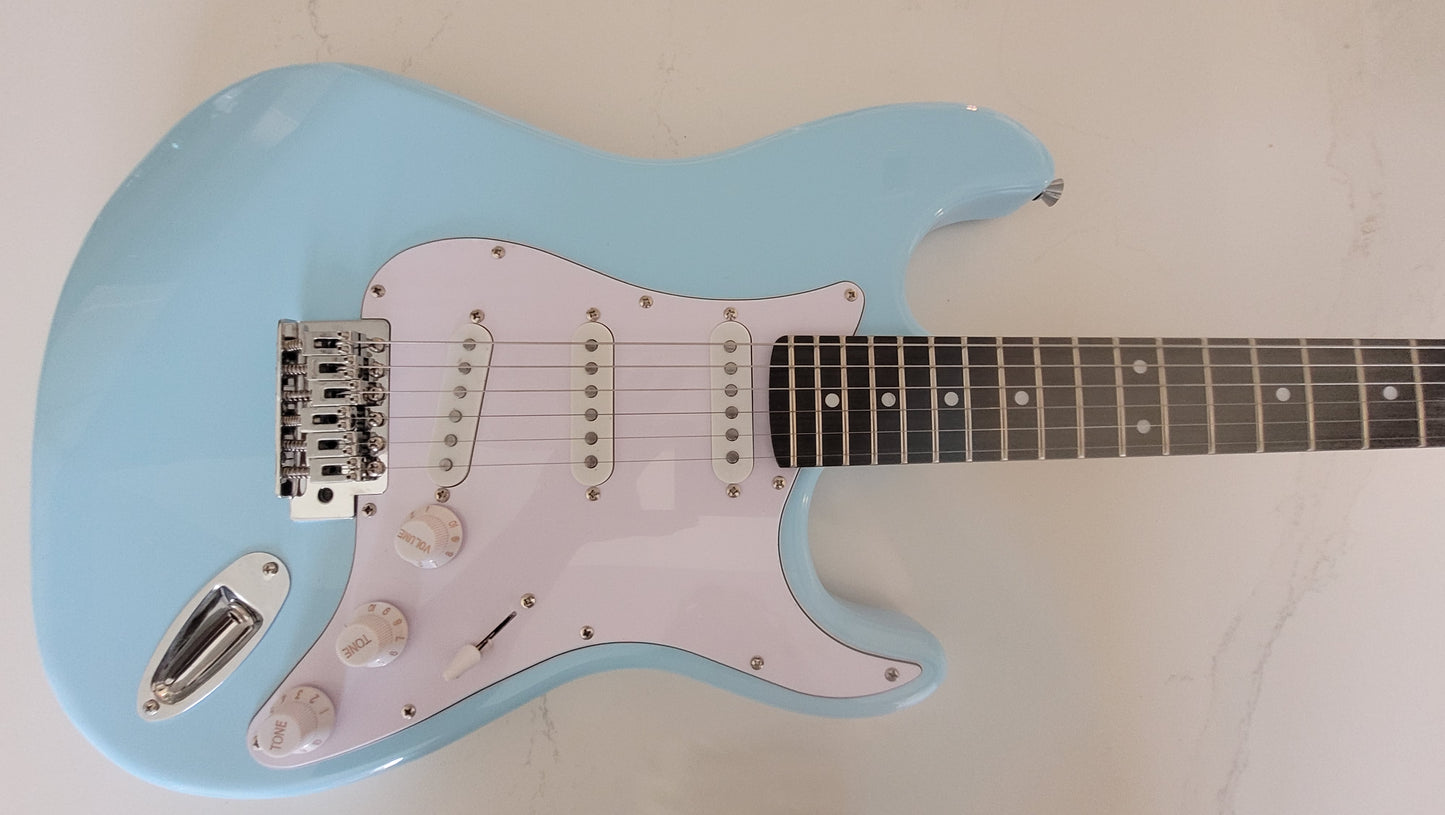 RNC Customs Stratocaster SSS 2026 - Baby Blue