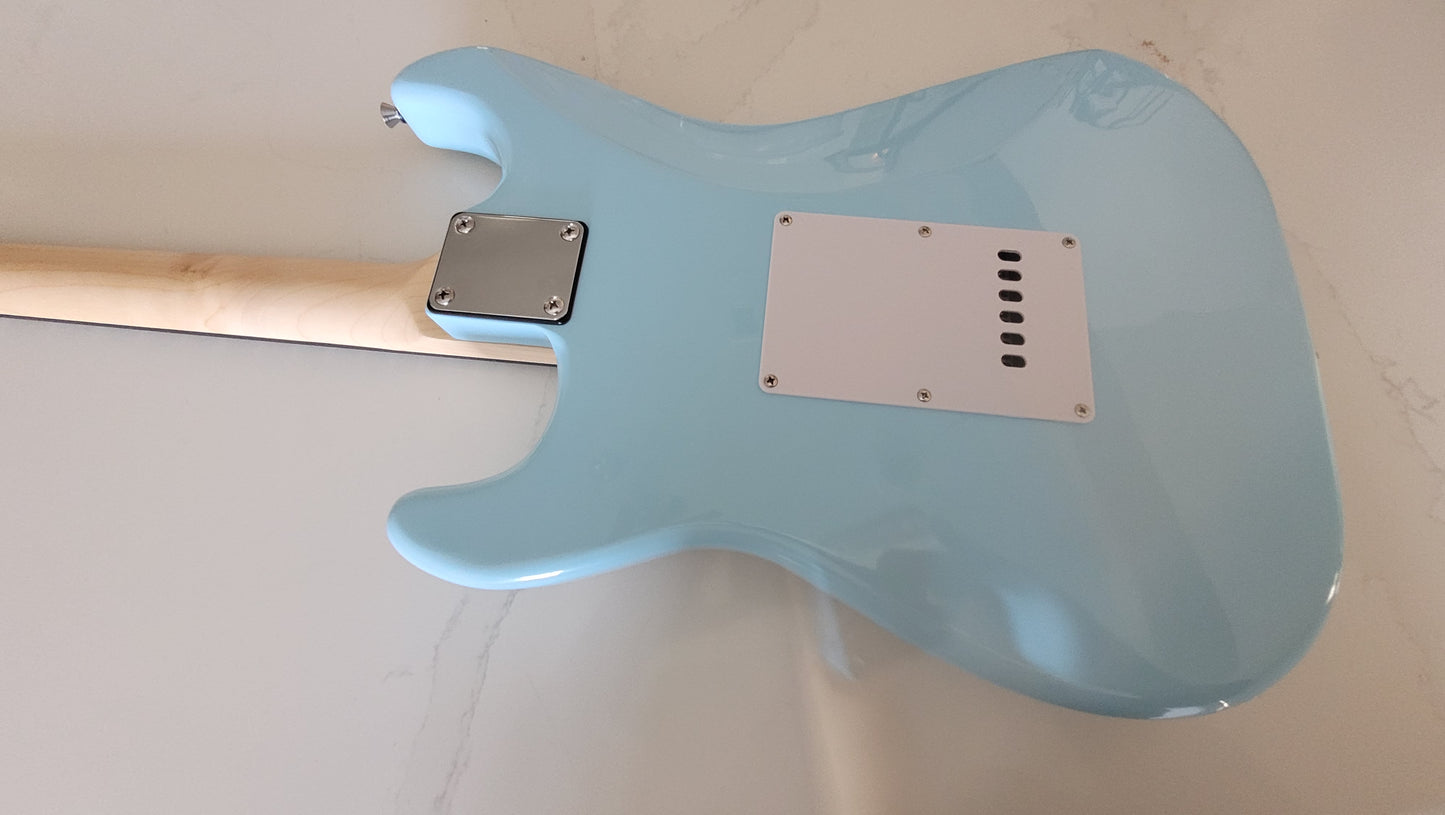RNC Customs Stratocaster SSS 2026 - Baby Blue