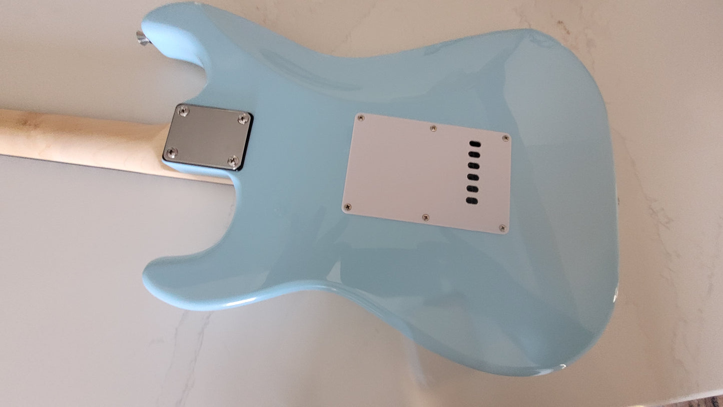 RNC Customs Stratocaster SSS 2026 - Baby Blue