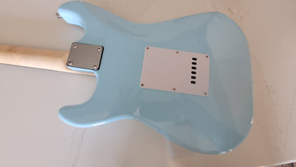RNC Customs Stratocaster SSS 2026 - Baby Blue