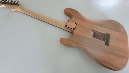 RNC Customs Stratocaster SSS 2026 - Rosegold