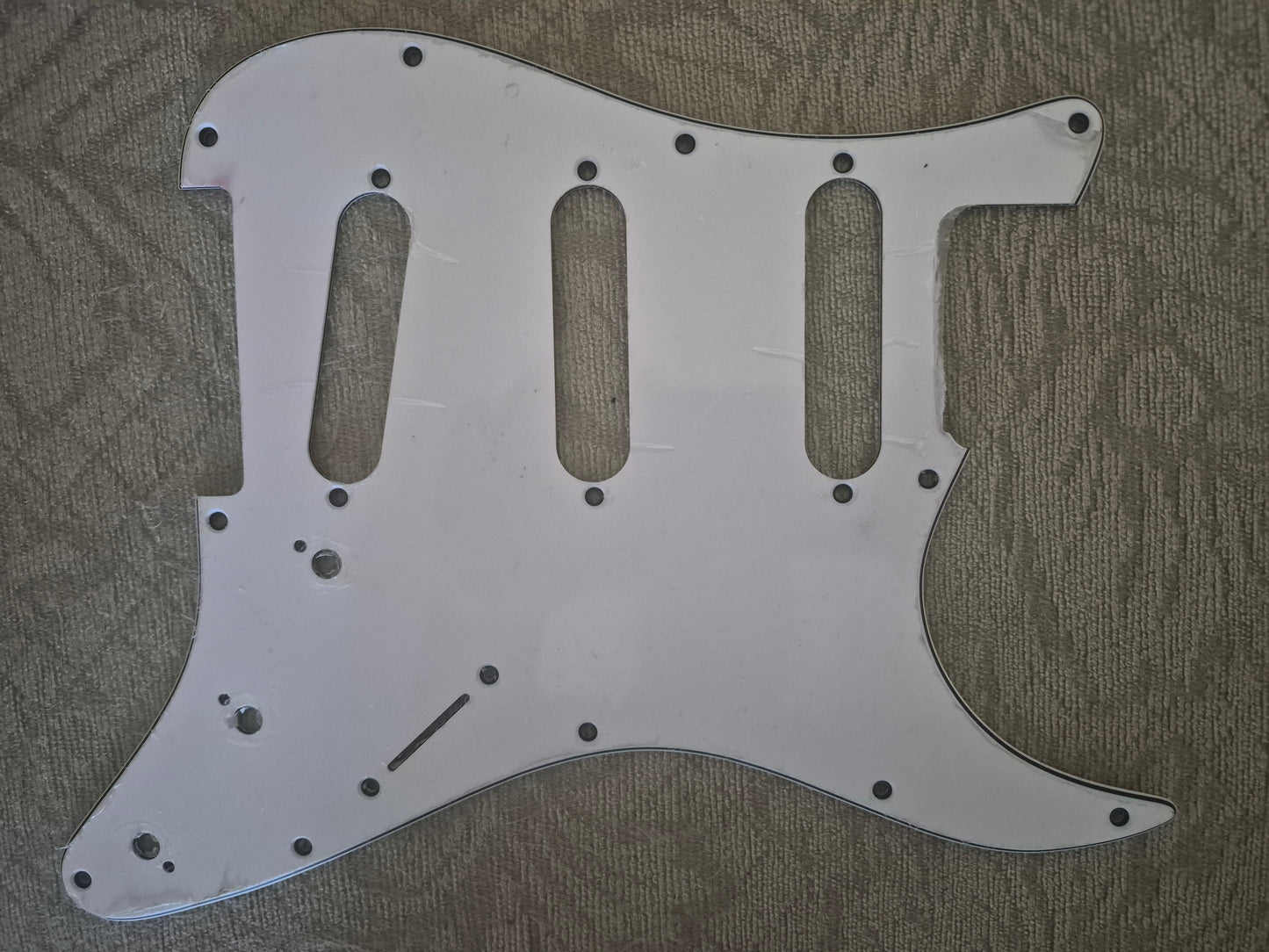 Blank SSS Pickguard – Stratocaster