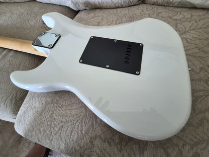 RNC Strat HH – Ceramic Pickup Electric Guitar