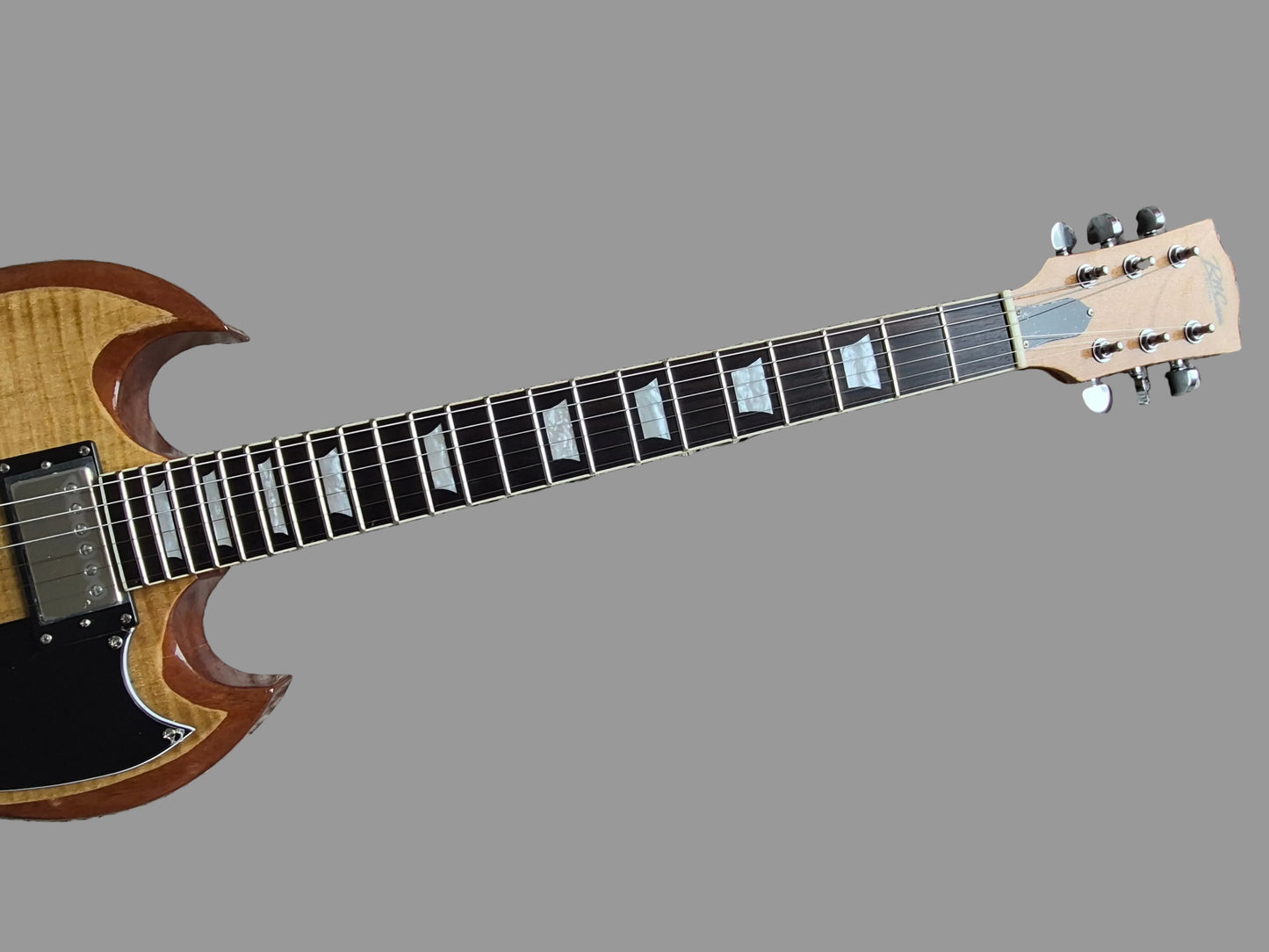 SG Electric Guitar – Alnico V Pickups & Upgraded Tuners