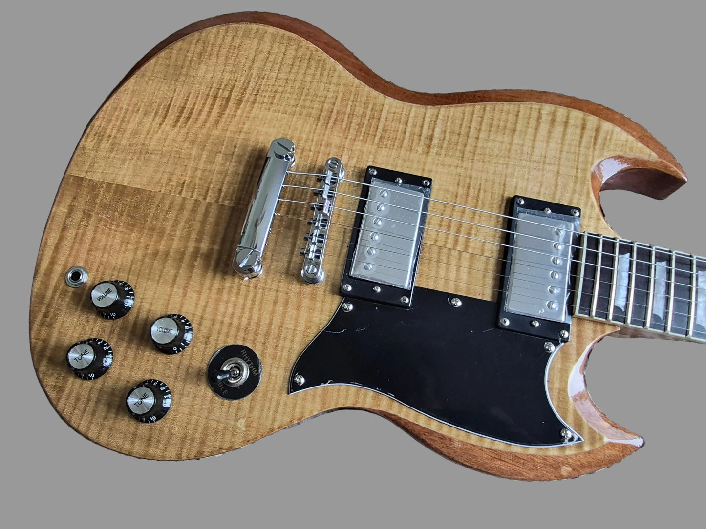SG Electric Guitar – Alnico V Pickups & Upgraded Tuners